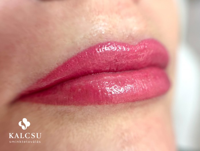 700x528_junius-03_Vivi_szaj