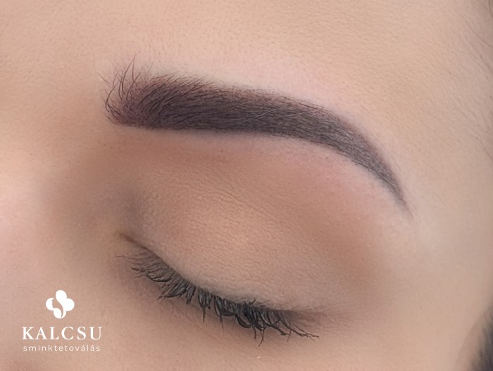 Viktória_szemöldök_sminktetoválás 